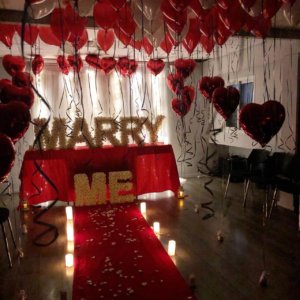 בלונים להצעת נישואין