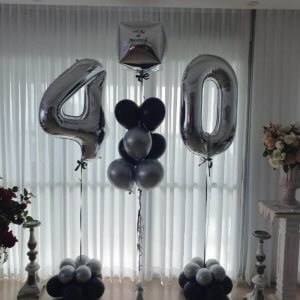 סטנד יוקרתי ליום הולדת 40