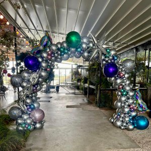 קשת בלונים לאירוע
