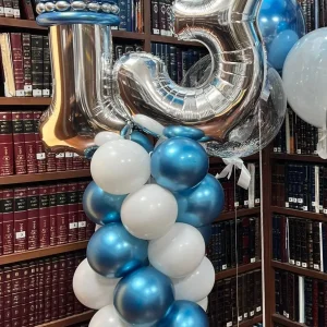 סטנד בלונים לבר מצווה עם ספרות כסף