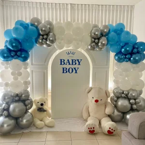 עיצוב בלונים לברית - Baby Boy בכחול, לבן וכסף
