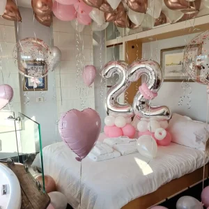 עיצוב חדר יום הולדת 22 בסטייל ורוד יוקרתי
